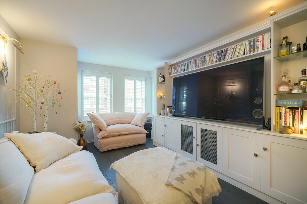 Additional image 9 of 4 bed detached house for saleElizabeth II Avenue, Berkhamsted, Hertfordshire HP4