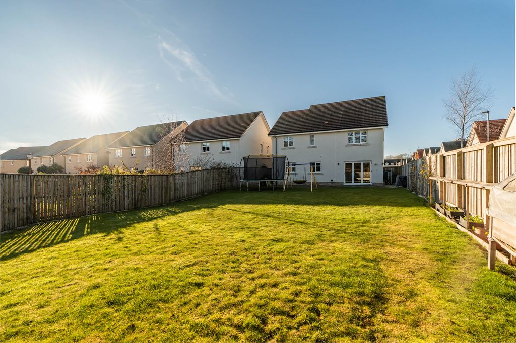 Additional image 27 of 4 bed villa for sale34 Somerville Road, Edinburgh EH14