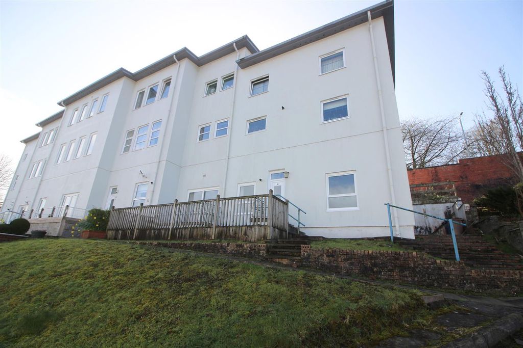 Additional image 10 of 2 bed flat for saleClydeview Apartments, High Carnegie Road, Port Glasgow PA14