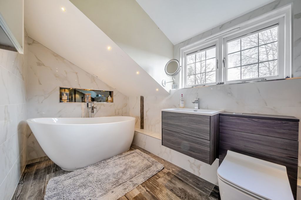 Additional image 5 of 3 bed semi-detached house for saleChawton, Alton GU34
