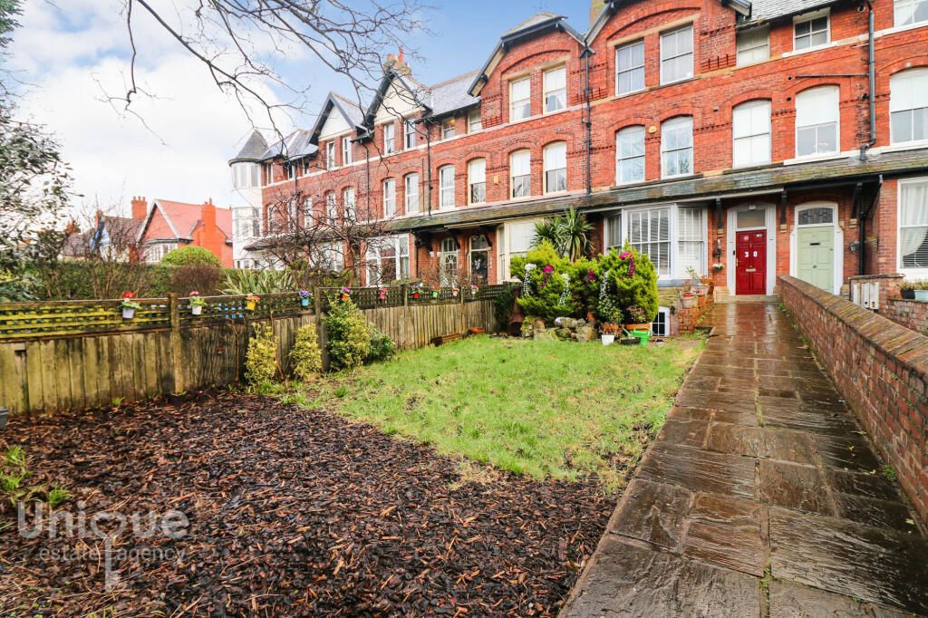 6 bed terraced house for saleSt. Annes Road East, St. Annes, Lytham St. Annes FY8