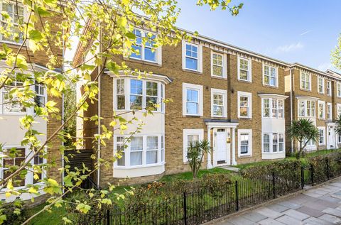 Brooklands Court, Cavendish Road, London NW6