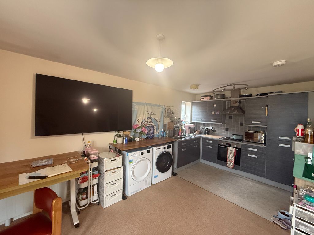 Additional image 4 of 2 bed flat for saleRiverside Drive, Lincoln LN5