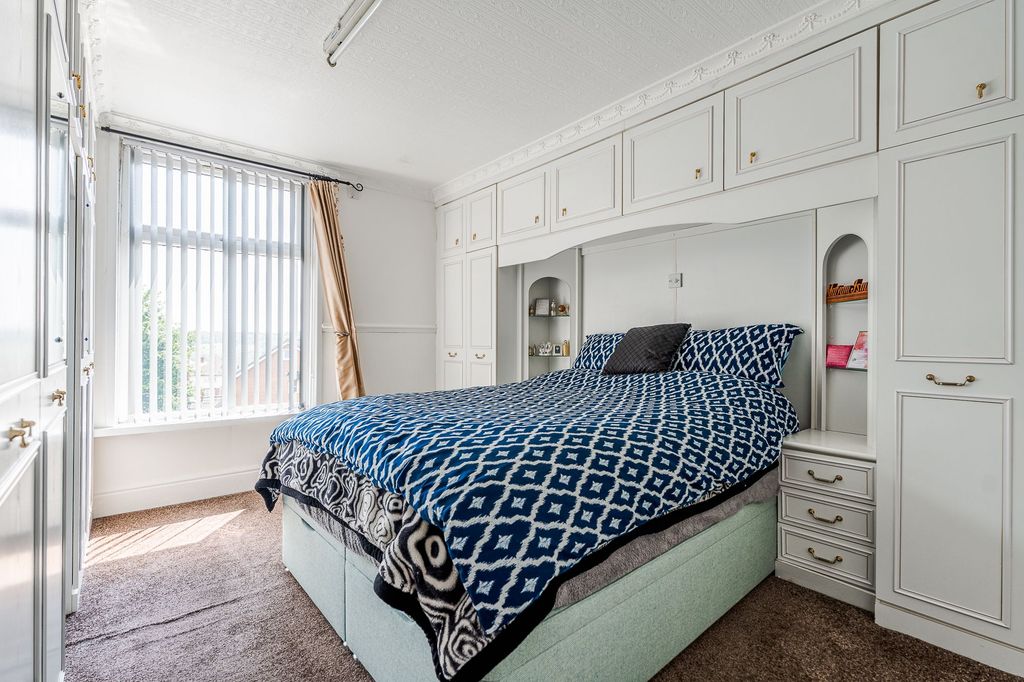 Additional image 13 of 5 bed detached house for saleTrack Road, Batley WF17
