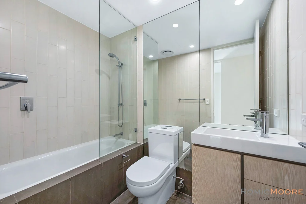 Additional image 5 of 604/48-50 Penkivil Street, Bondi NSW 2026