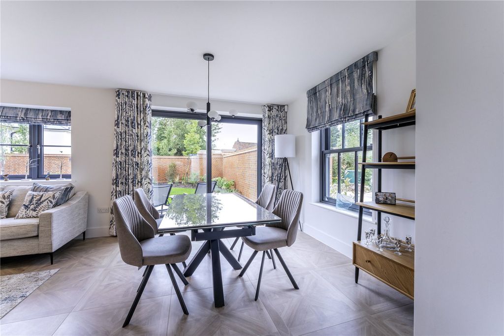 Additional image 9 of 2 bed detached house for saleThe Gatehouse, Millwood, Emsworth, West Sussex PO10