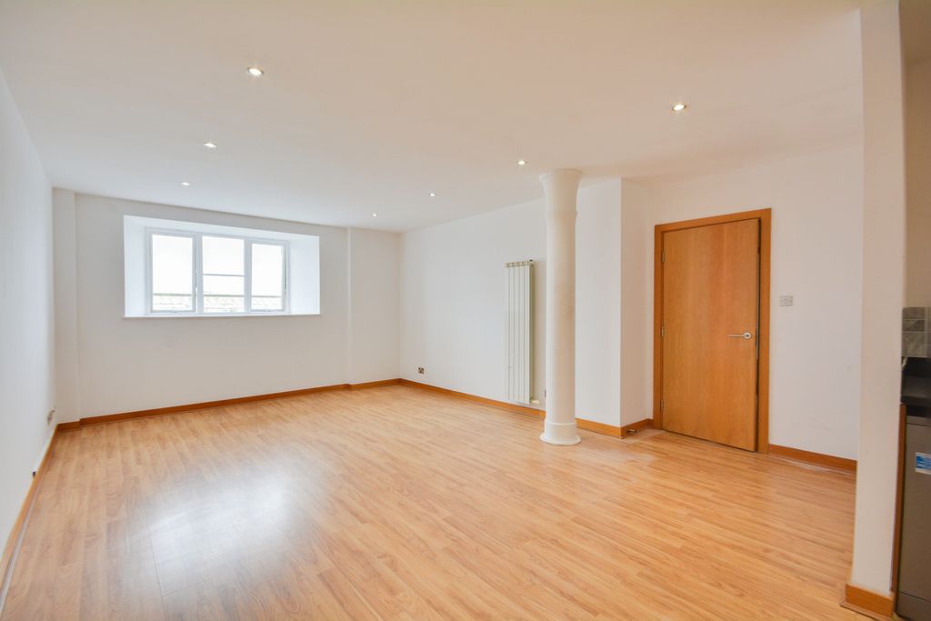 Additional image 4 of 2 bed flat for saleEast Float Quay, Dock Road, Birkenhead CH41
