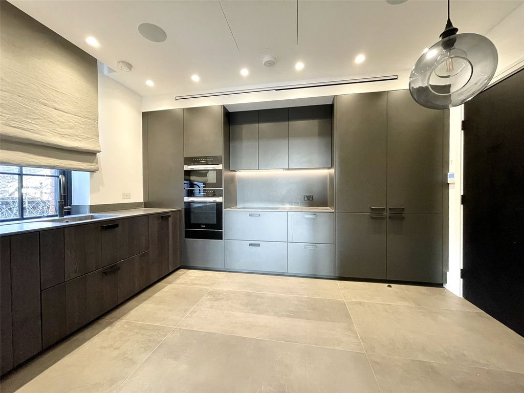 Additional image 8 of 2 bed flat for saleBeech Hill, Barnet EN4