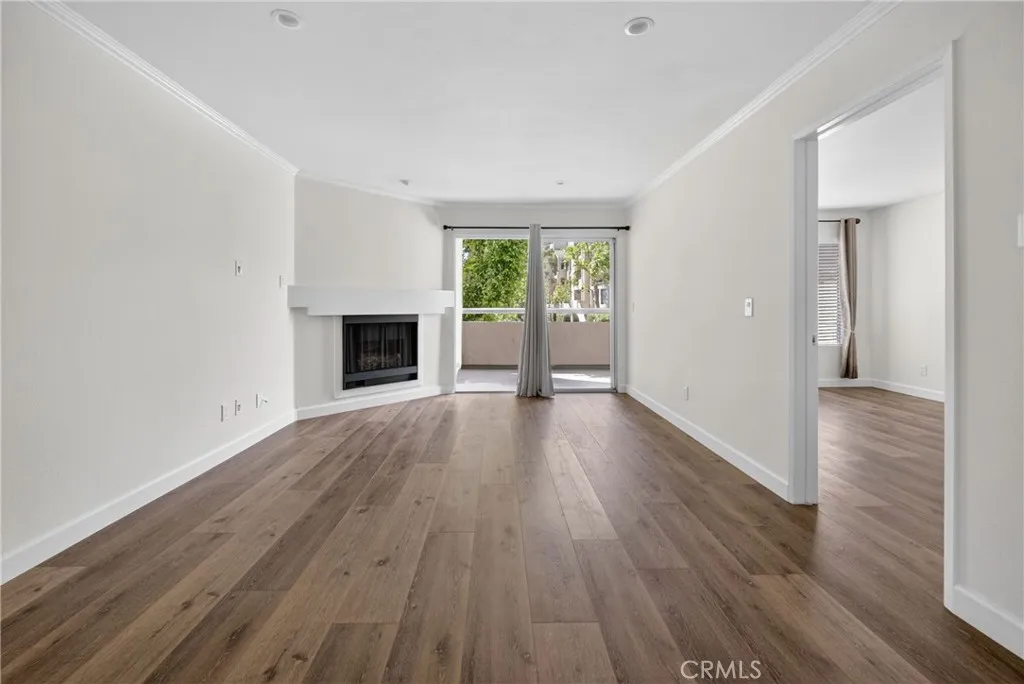 Additional image 5 of 5520 Owensmouth Avenue Unit 103, Woodland Hills, CA 91367