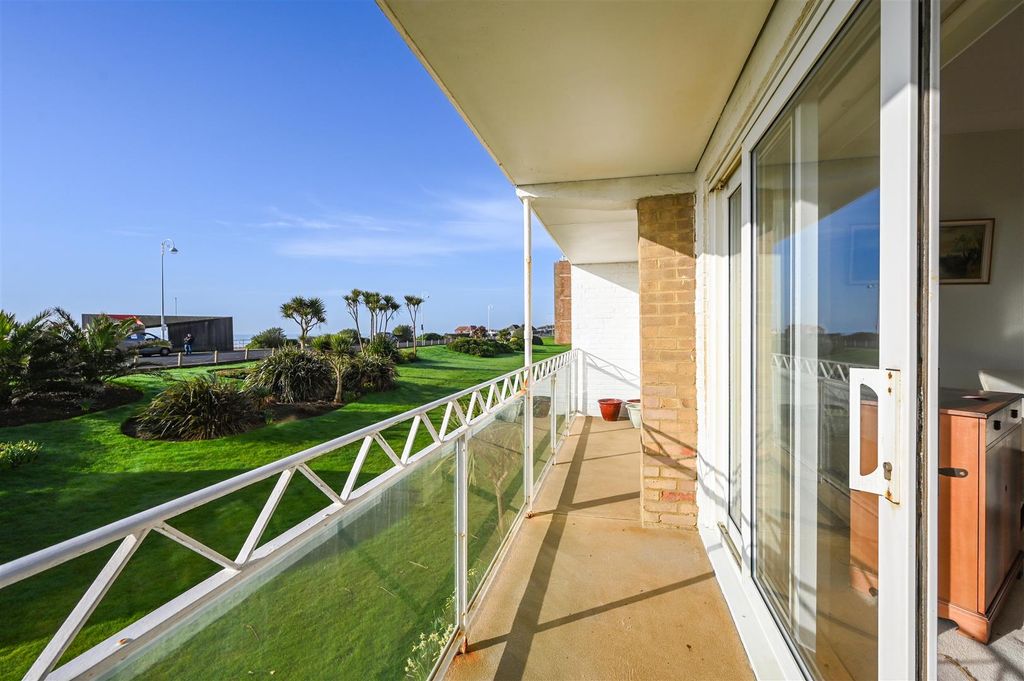 Additional image 2 of 2 bed flat for saleWest Parade, Bexhill-On-Sea TN39