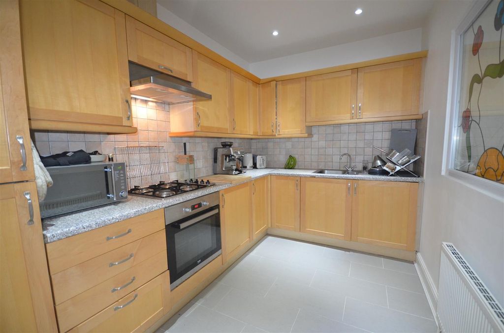 Additional image 4 of 1 bed flat for saleMallard Road, Abbots Langley WD5