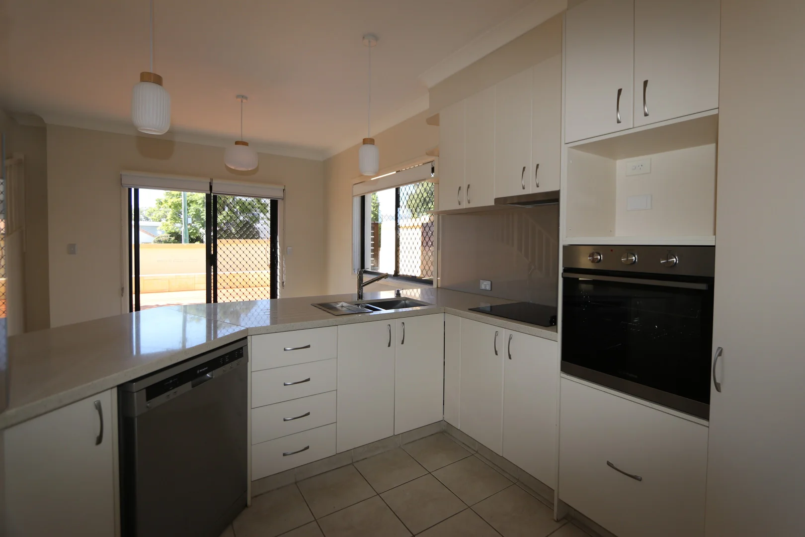 Additional image 10 of 12 College Avenue, Southport QLD 4215