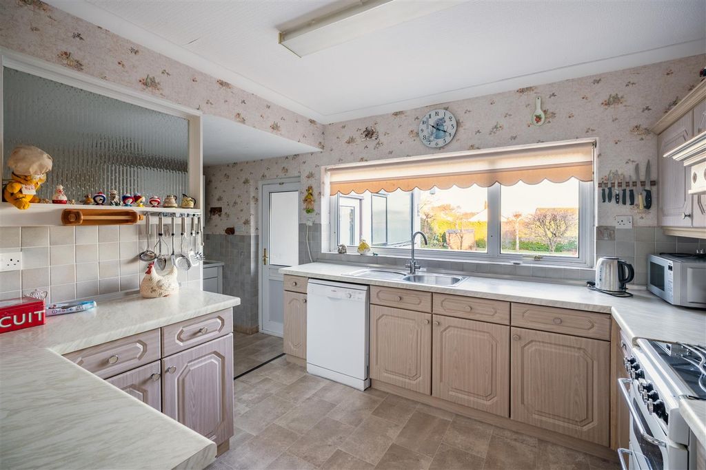 Additional image 5 of 3 bed detached bungalow for saleEldon Drive, Abergele LL22