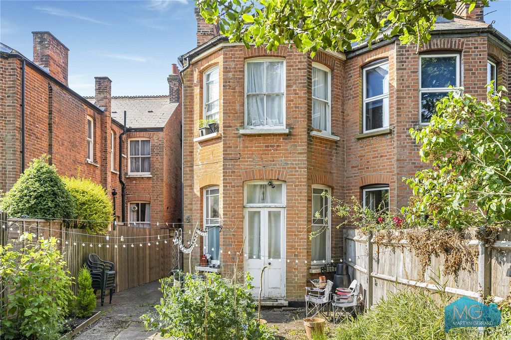 Additional image 31 of 4 bed semi-detached house for saleWood Street, Barnet EN5