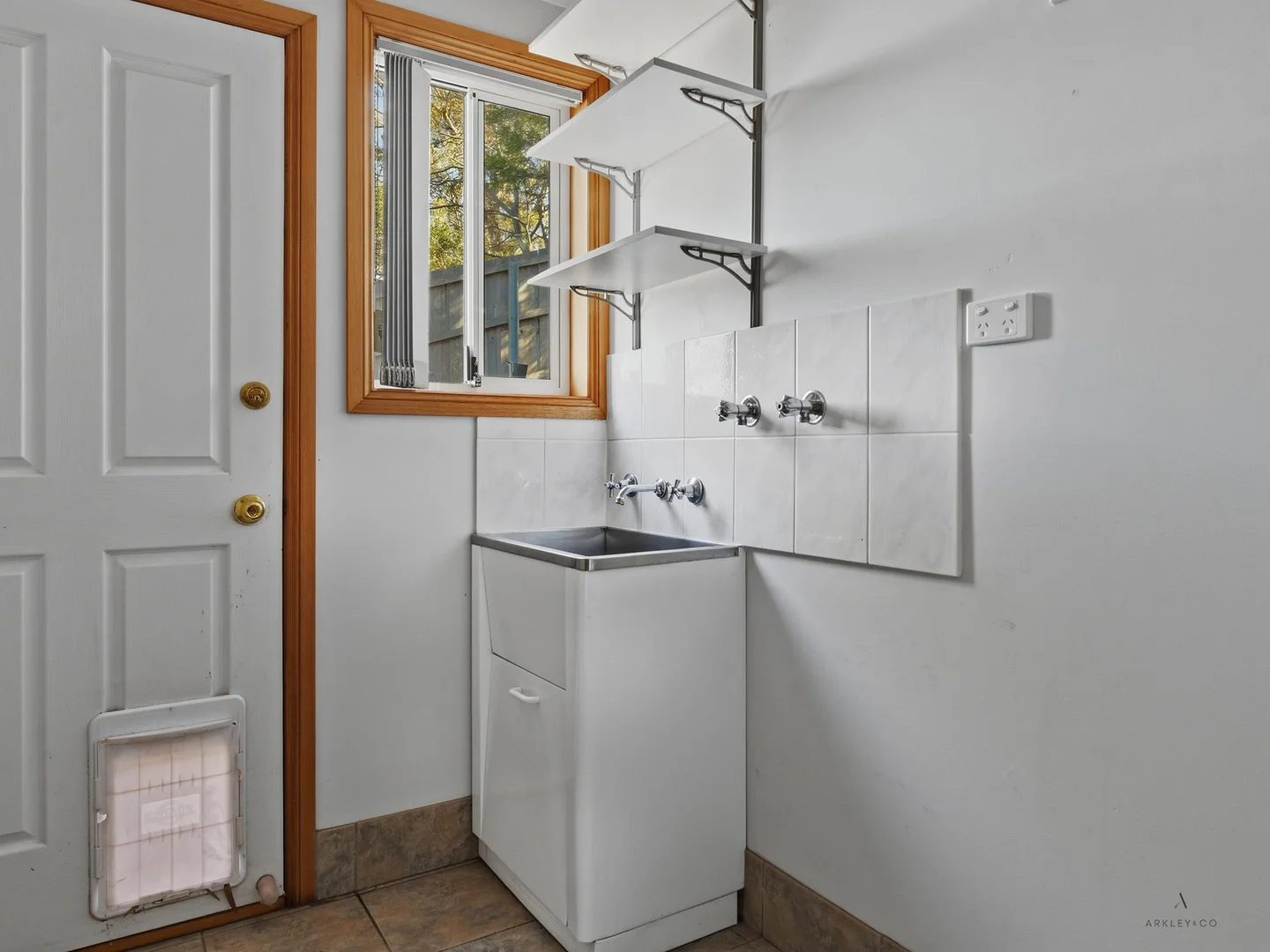 Additional image 5 of 2/91 Gordons Hill Road, Lindisfarne TAS 7015
