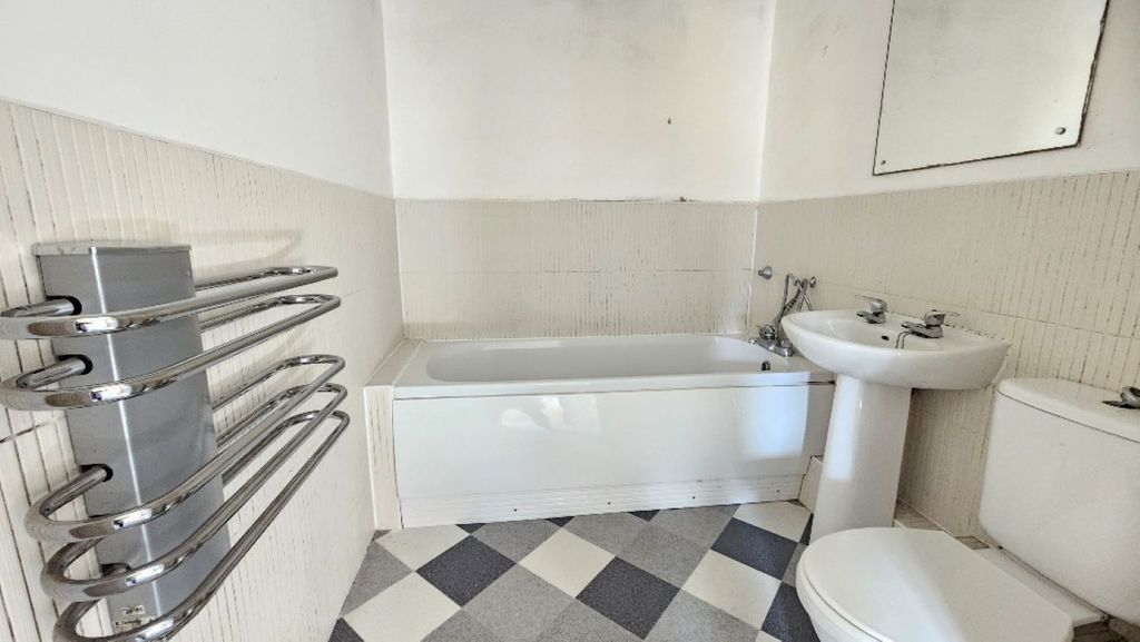Additional image 10 of 2 bed flat for saleWellfield Mews, Staincliffe, Dewsbury WF13
