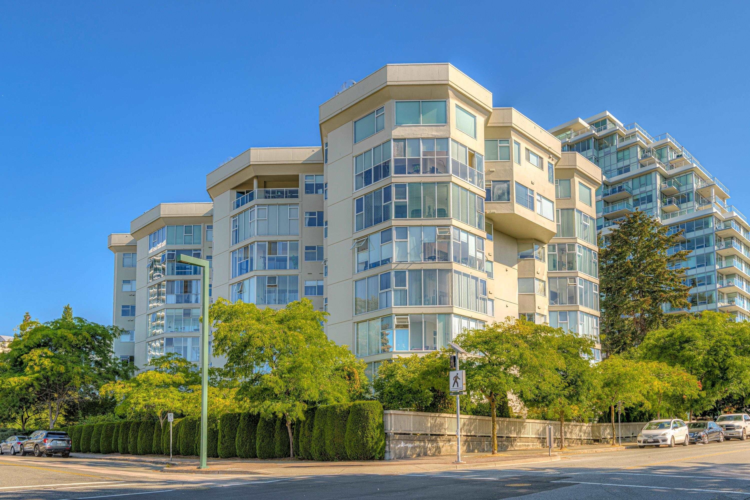 1442 Foster St, White Rock, BC, V4B3X7