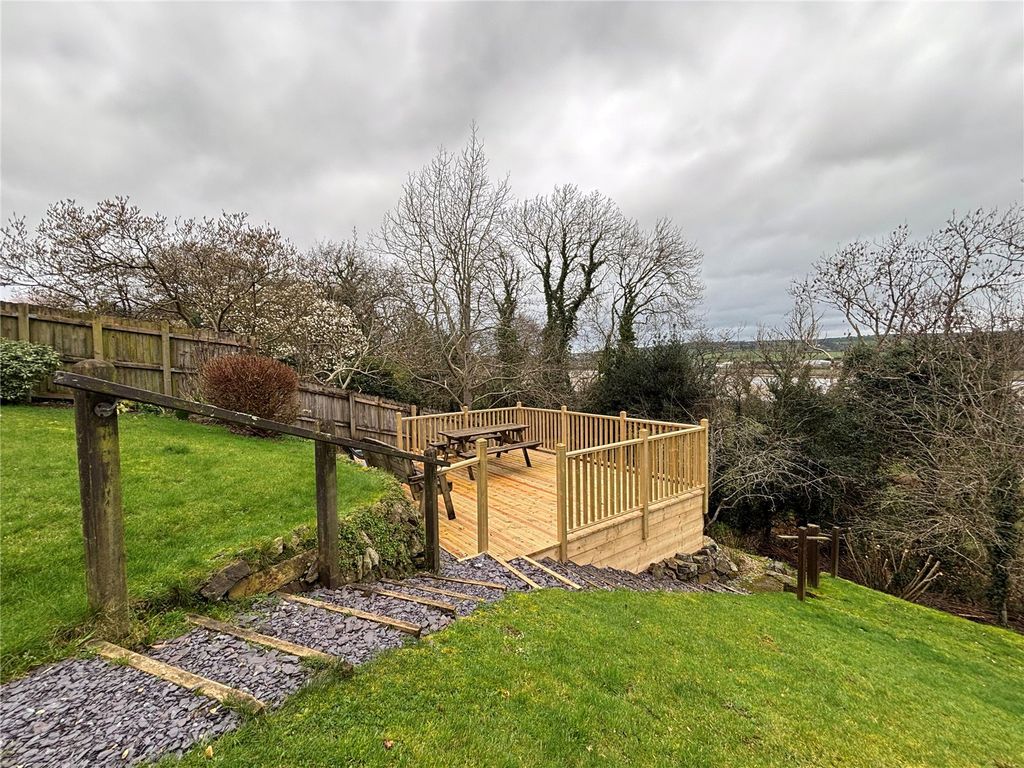 Additional image 14 of 2 bed flat for salePark Avenue, Sticklepath, Barnstaple, Devon EX31