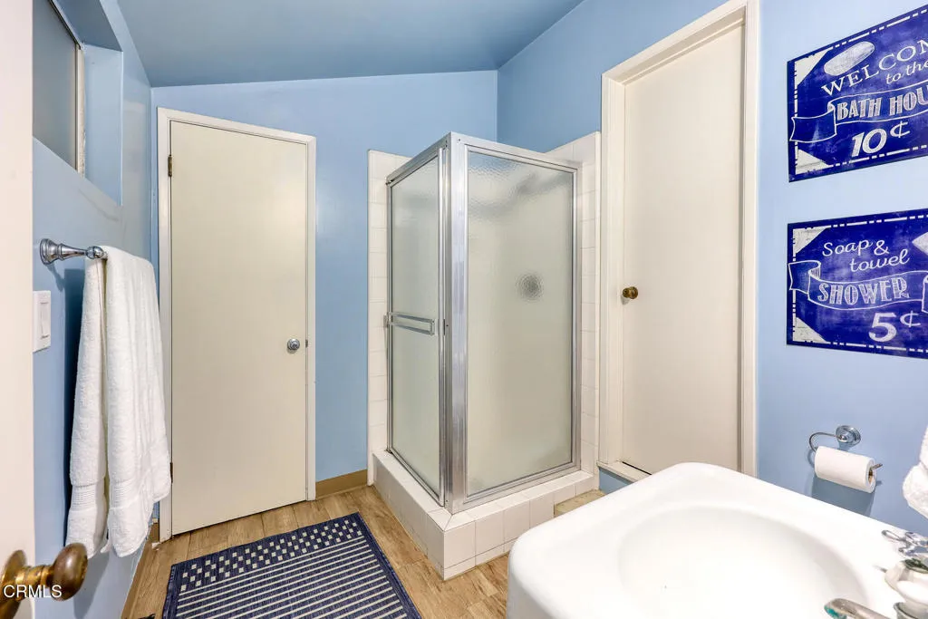 Additional image 70 of 555 Meadow Grove Street, La Canada Flintridge, CA 91011