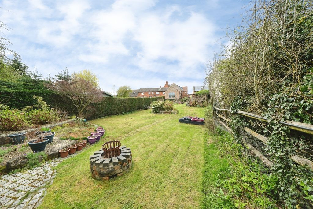 Additional image 18 of 3 bed barn conversion for saleBrooklet Farm, Castle Donington, Derby DE74