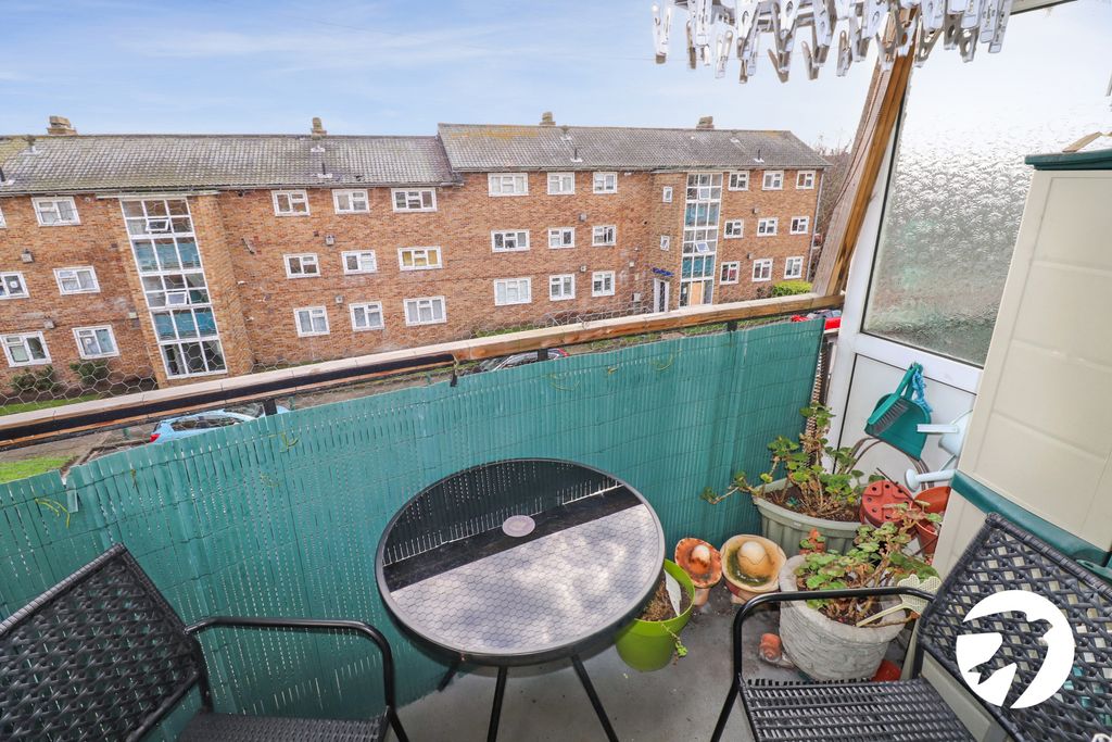 Additional image 8 of 2 bed flat for saleAlbert Road, Belvedere DA17