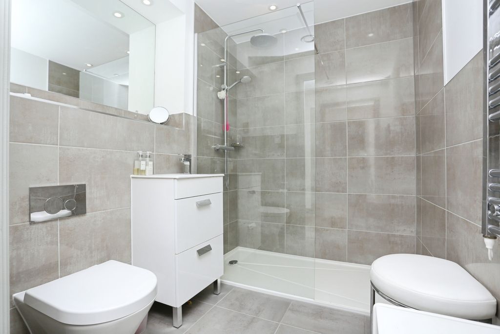 Additional image 15 of 2 bed flat for sale57 Albemarle Road, Beckenham BR3