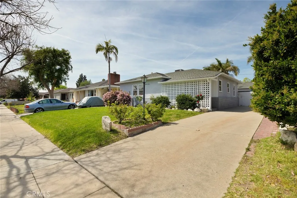 331 W Elmwood Avenue, Burbank, CA 91506