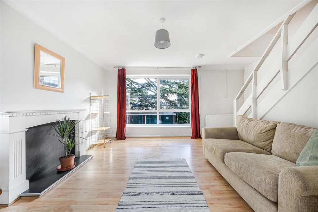 Additional image 4 of 2 bed flat for saleMorton Court, Christchurch Road, Reading RG2
