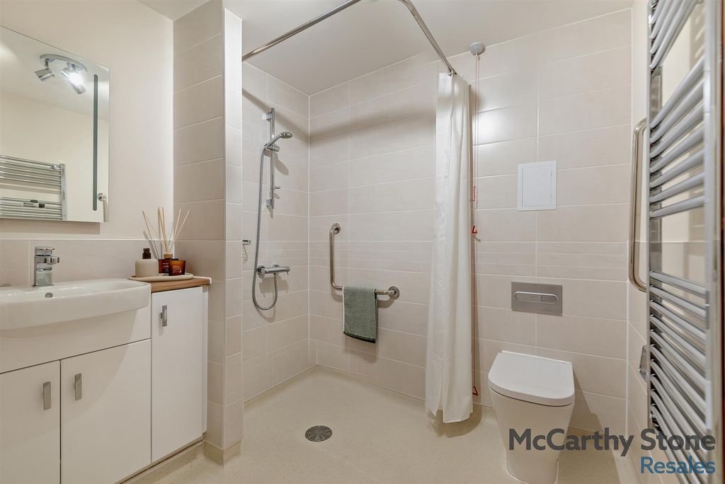 Additional image 10 of 1 bed flat for saleWayfarer Place, The Dean, Alresford SO24