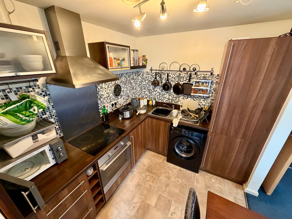 Additional image 8 of 2 bed flat for saleThe Decks, Runcorn WA7