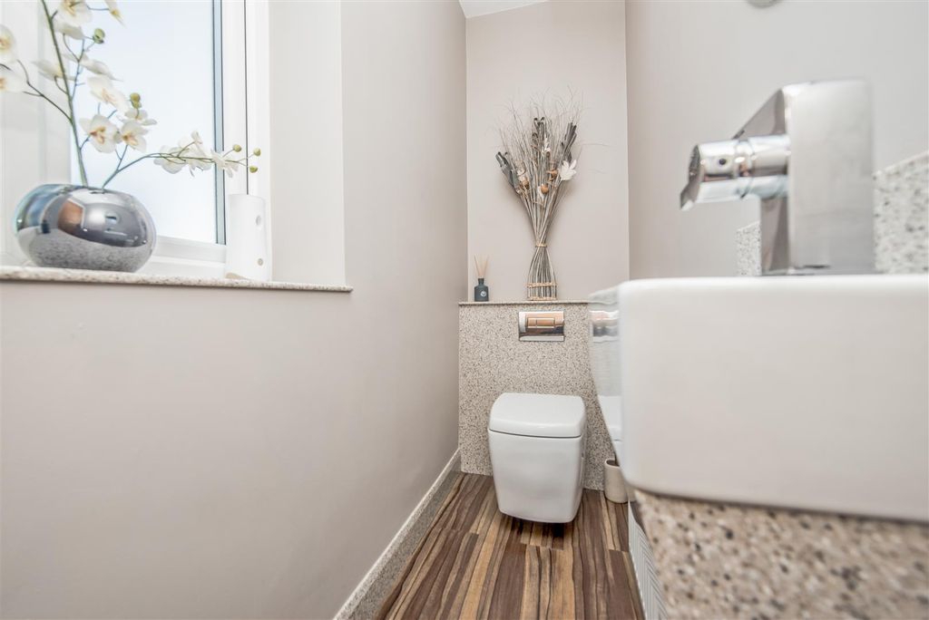 Additional image 17 of 4 bed detached house for saleGreenhill Lane, Wortley, Leeds LS12