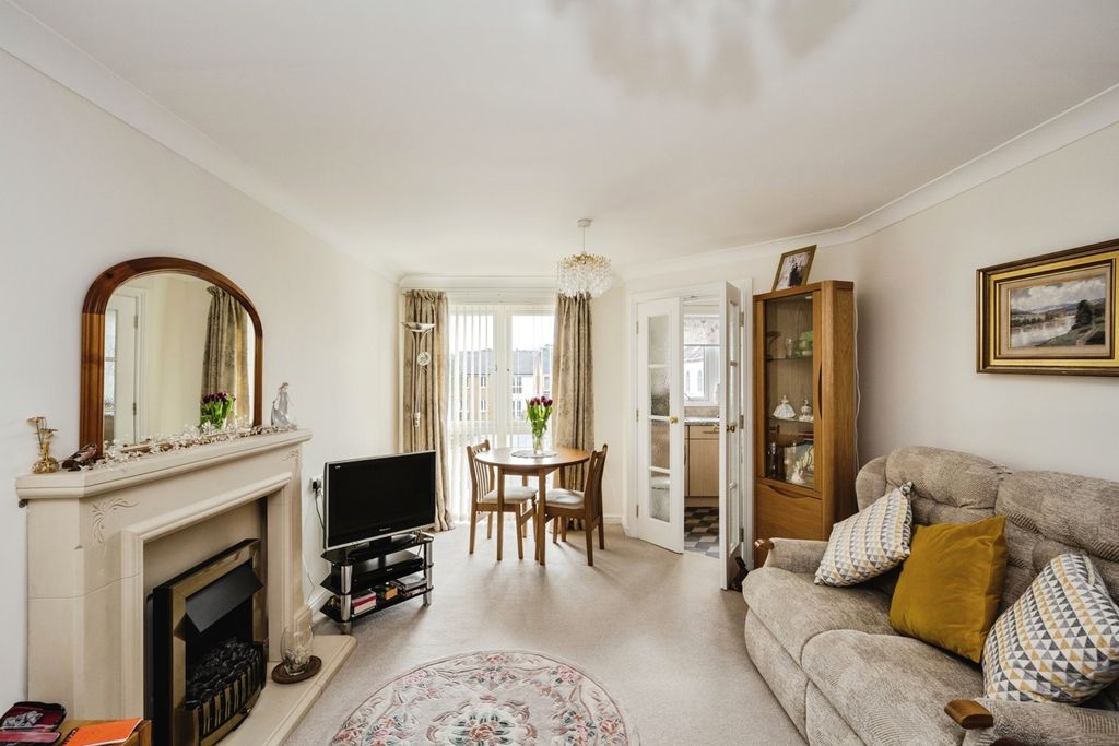 Additional image 2 of 1 bed flat for saleAlexandra Road, Gorseinon, Swansea SA4