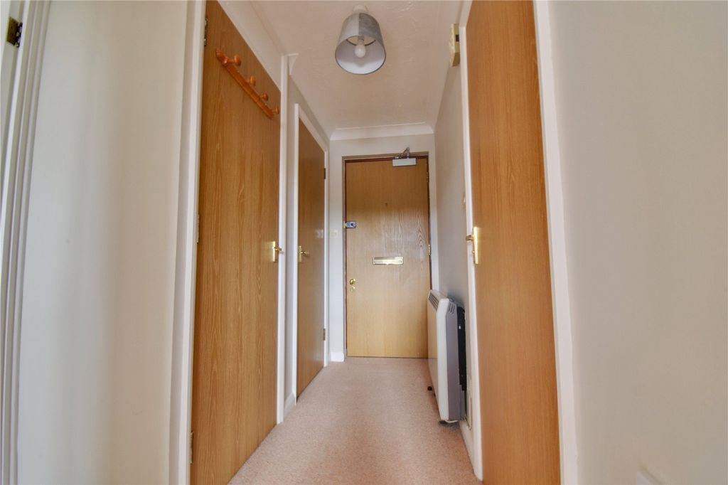 Additional image 4 of 1 bed flat for saleBreakspear Court, The Crescent, Abbots Langley, Hertfordshire WD5