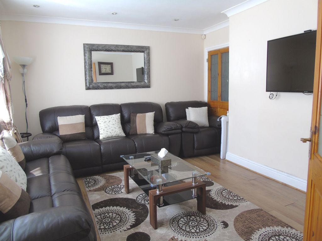 Additional image 2 of 3 bed semi-detached house for saleWest Close, Cardiff CF10