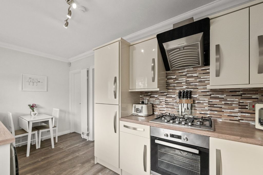 Additional image 7 of 2 bed terraced house for salePark Place, Alloa FK10