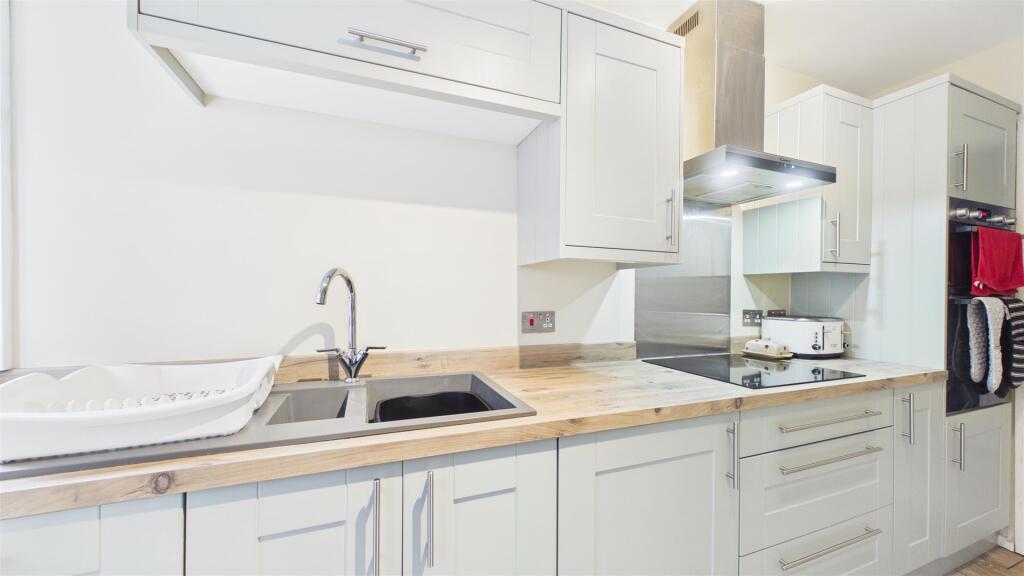 Additional image 12 of Foxlea Road, Halesowen