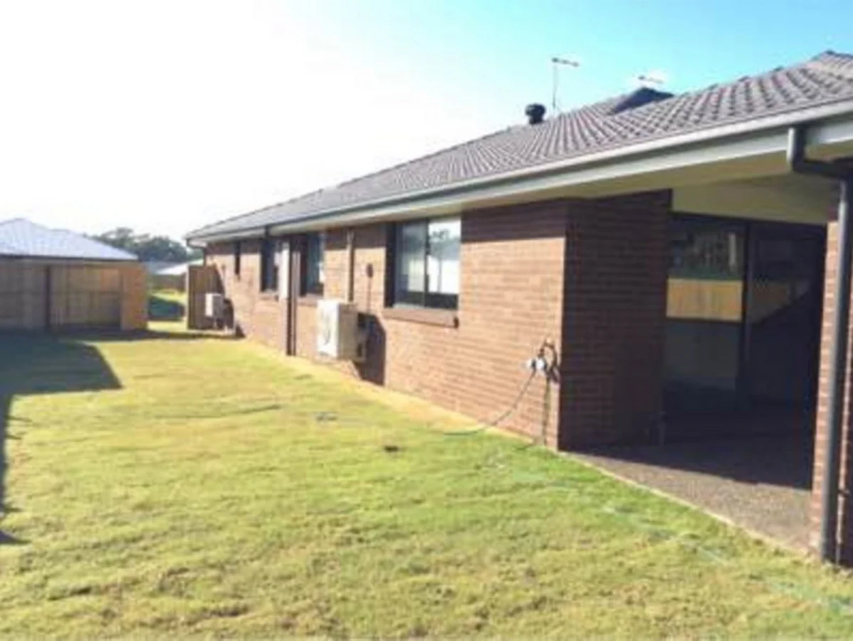 1/27 Figtree Circuit, Caboolture QLD 4510 photo 5