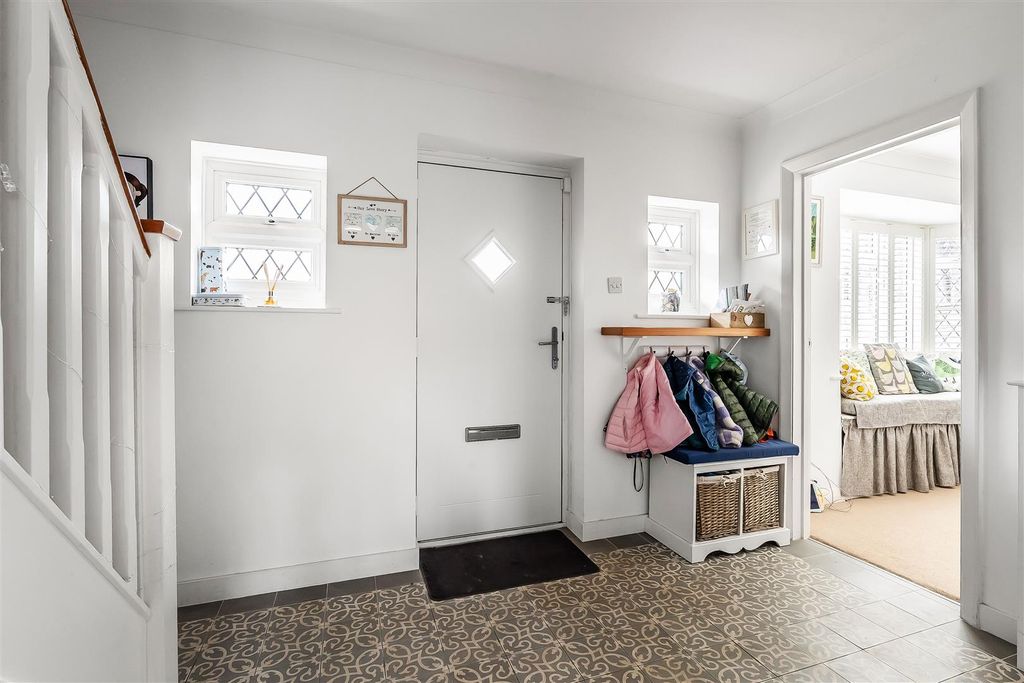 Additional image 7 of 3 bed property for saleGlebe Road, Ashtead KT21