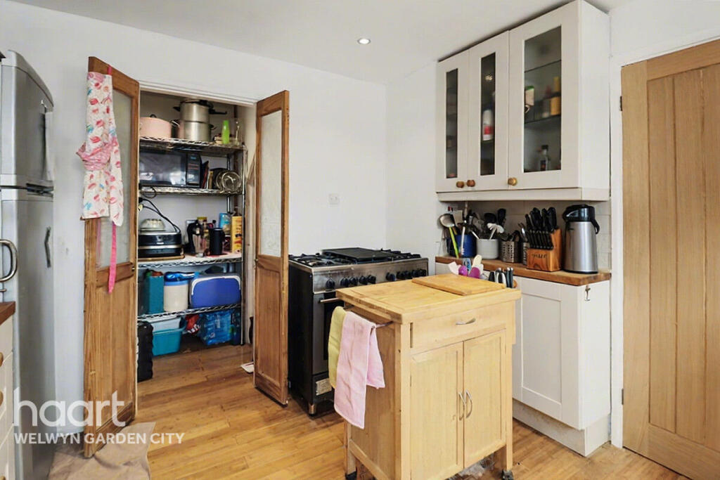 Additional image 4 of Wellcroft Road, Welwyn Garden City