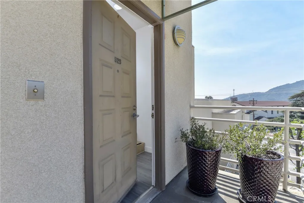 Additional image 6 of 2915 Montrose Avenue Unit 525, Glendale, CA 91214