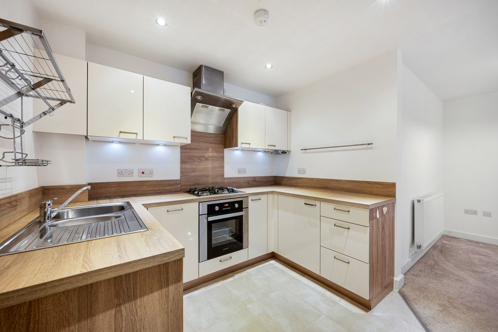 Additional image 6 of 2 bed flat for salePentywyn Road, Deganwy LL31