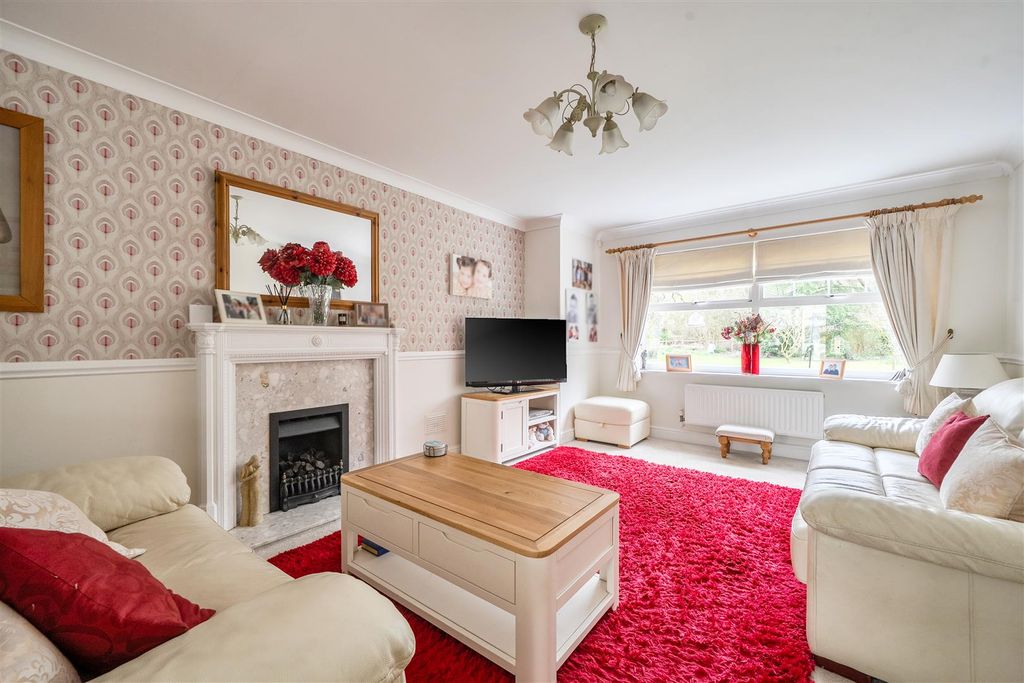 Additional image 4 of 4 bed detached house for saleBarker Close, Arborfield, Berkshire RG2