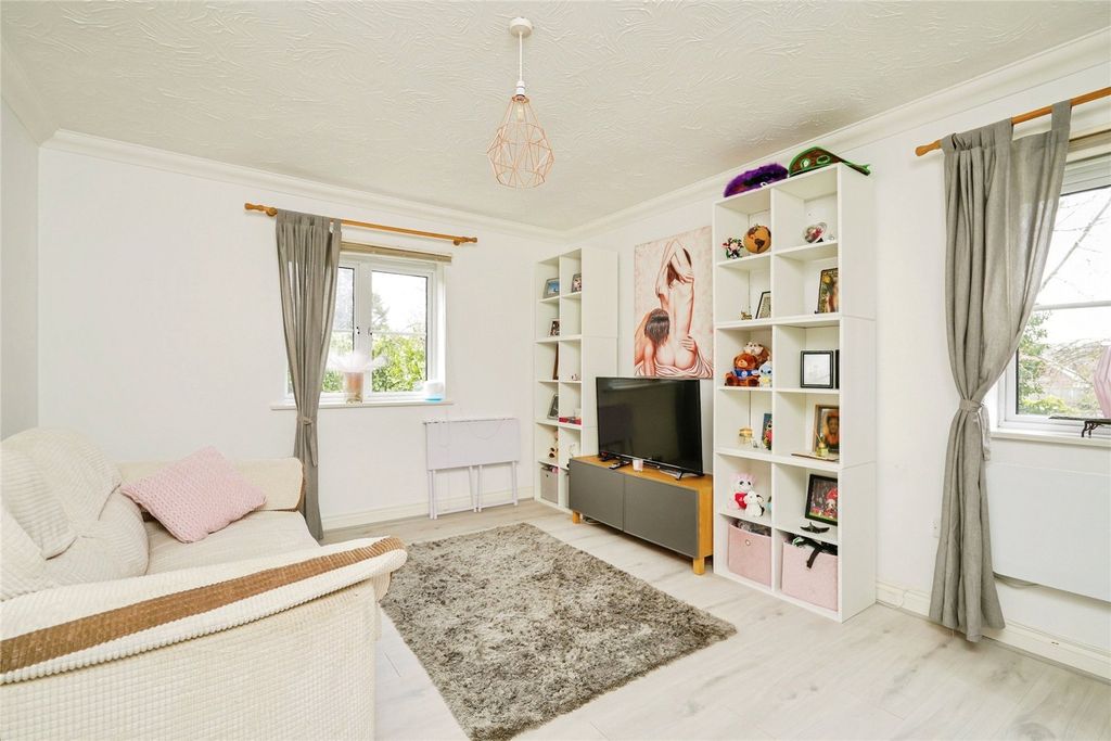 Additional image 3 of 2 bed flat for saleCorncrake Way, Bicester, Oxfordshire OX26