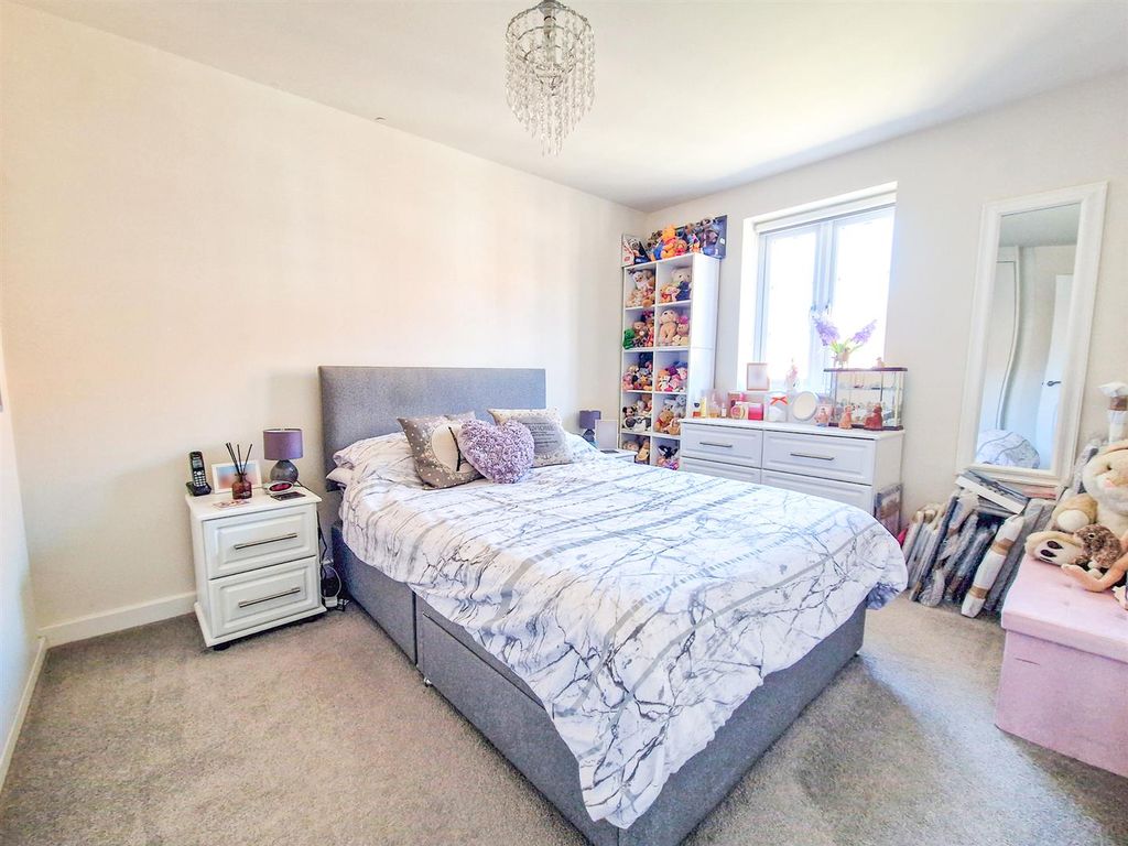 Additional image 11 of 3 bed semi-detached house for saleHovingham Drive, Great Denham, Bedford MK40