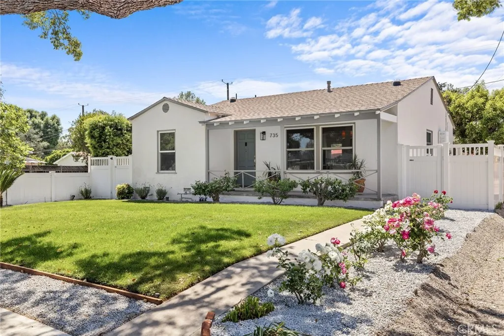 735 N Orchard Dr, Burbank, CA 91506 photo 2