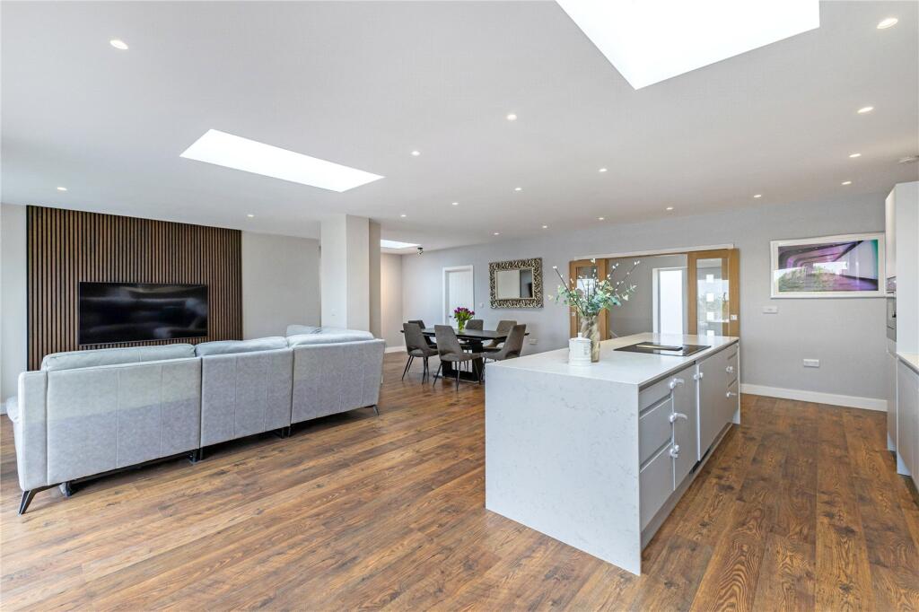 Additional image 3 of Robert Avenue, St. Albans, Hertfordshire, AL1