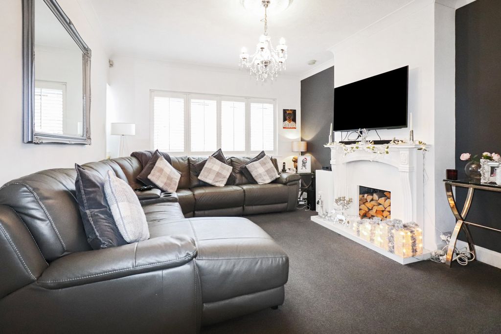 Additional image 3 of 3 bed semi-detached house for saleHeron Hill, Belvedere DA17