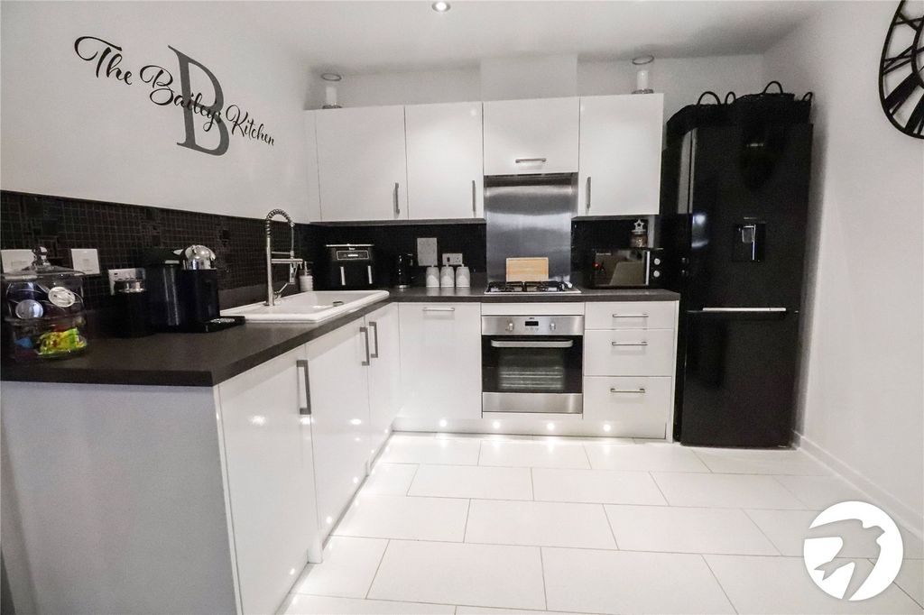 Additional image 4 of 2 bed flat for saleMorris Drive, Belvedere DA17
