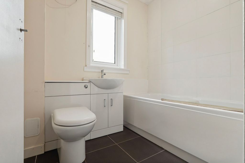 Additional image 15 of 2 bed flat for saleCharles Crescent, Drymen G63