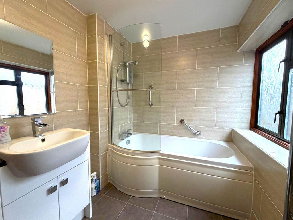 Additional image 13 of 3 bed bungalow for saleStapley Road, Belvedere DA17